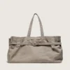 Borsa tote in tela antracite con ricami e dettagli in argento anticato