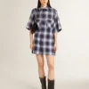 Abito camicia corto da donna con motivo a scacchiera 3D e ricami
