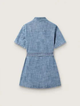 Abito camicia da bambina Journey a maniche corte in chambray di cotone azzurro con toppa ricamata