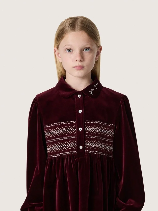 Abito da bambina bordeaux effetto velluto con ricamo sul davanti