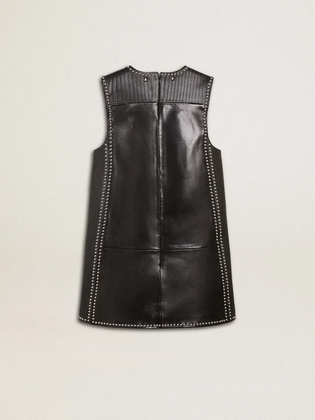 Abito da donna in nappa nera con borchie