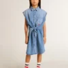 Abito in denim da bambina con nodo sul davanti e ricami