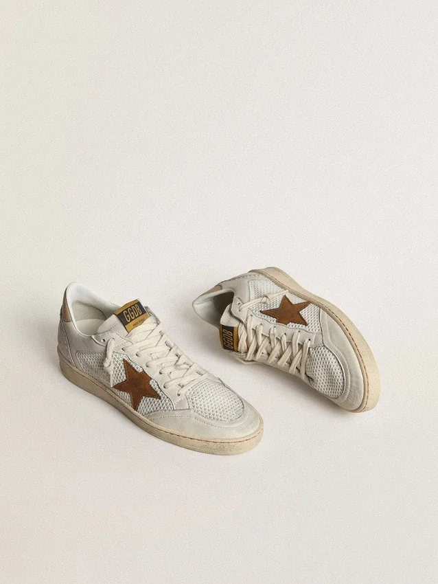 Ball Star da donna in nappa bianca e rete con stella in nabuk color tabacco e linguetta sul tacco beige