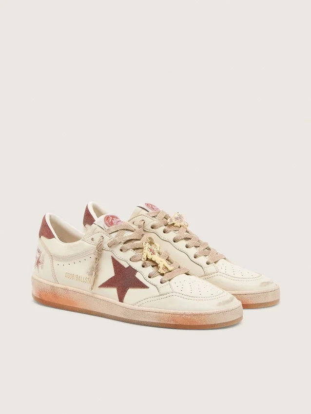 Ball Star da donna in pelle bianca con stella e linguetta sul tallone in pelle color ruggine