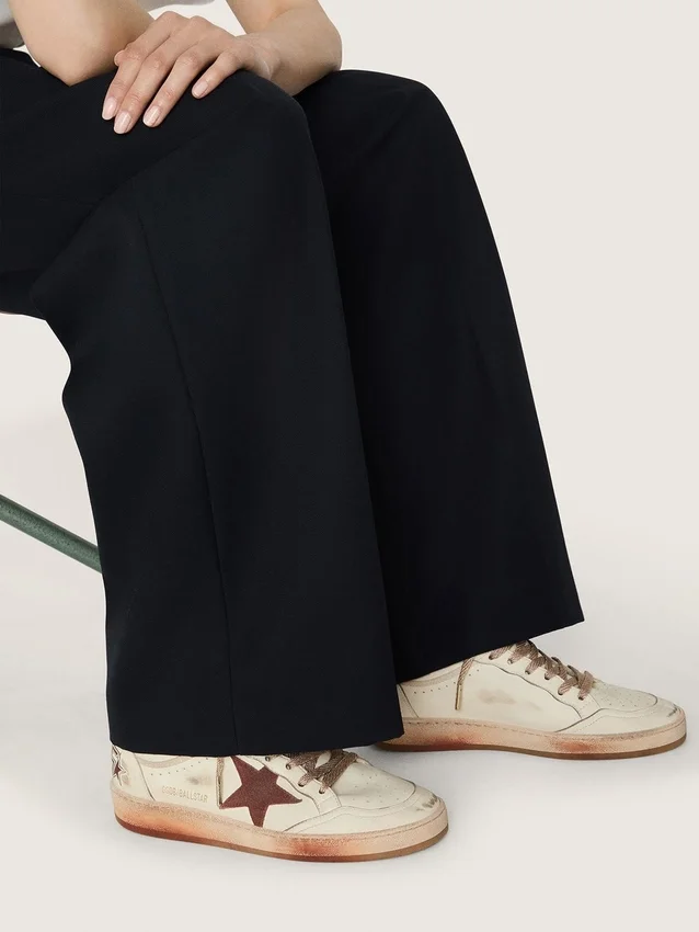 Ball Star da donna in pelle bianca con stella e linguetta sul tallone in pelle color ruggine
