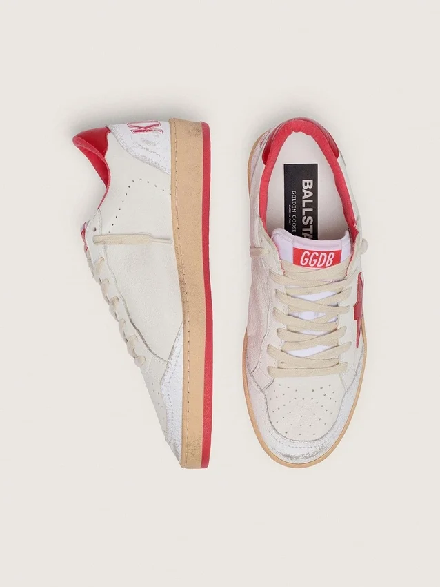 Ball Star da donna in pelle bianca con stella rossa e linguetta sul tallone