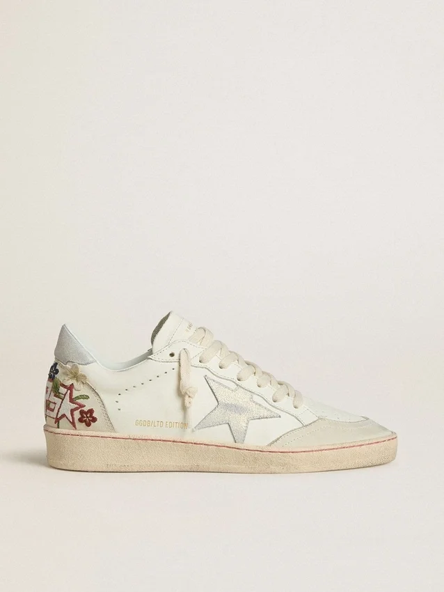 Ball Star da donna in pelle con stella in pelle scamosciata platino e ricami floreali multicolori