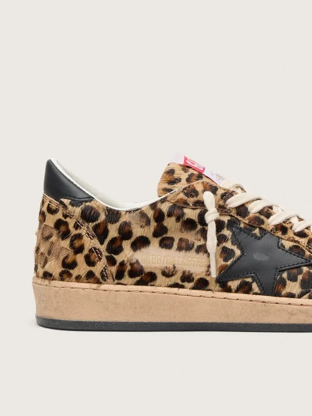 Ball Star da donna in pelle di pony con stampa leopardata, stella in pelle nera e linguetta sul tallone