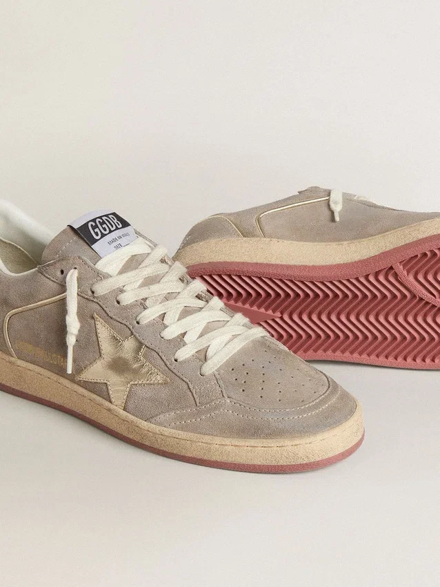 Ball Star da donna in pelle scamosciata beige con stella in pelle metallizzata dorata e scritte in perline