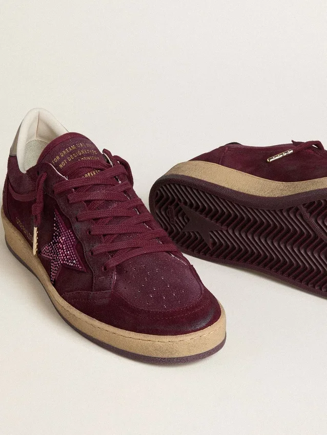 Ball Star da donna in pelle scamosciata bordeaux con stella in cristallo e linguetta sul tallone in pelle metallizzata