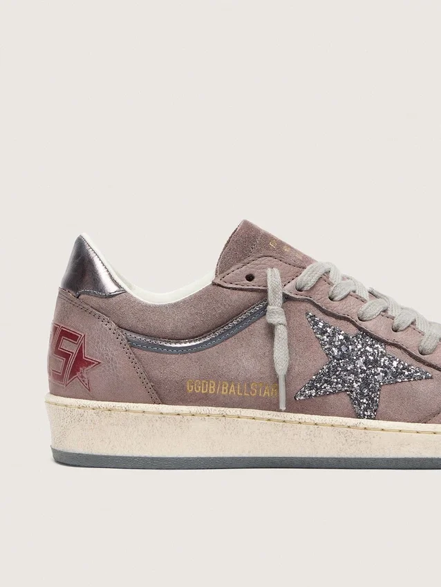 Ball Star da donna in pelle scamosciata color lavanda con stella glitterata argento e linguetta sul tallone in pelle laminata