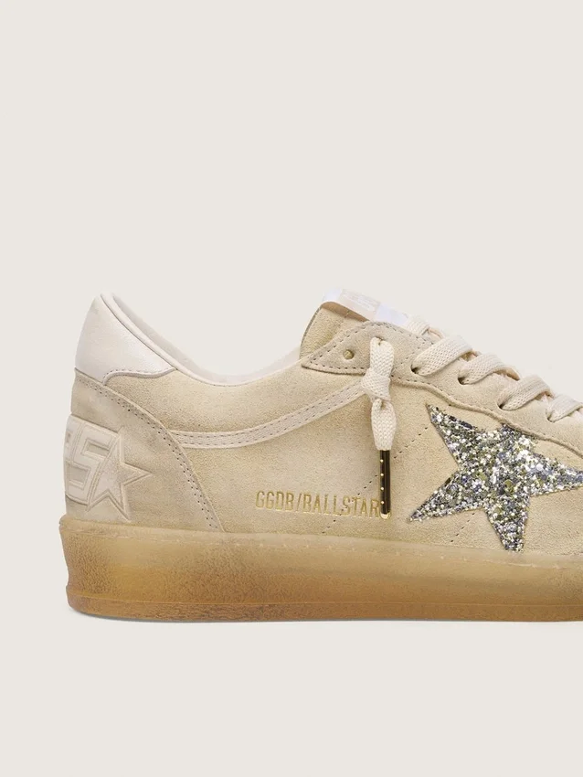 Ball Star da donna in pelle scamosciata color perla con stella glitterata argento