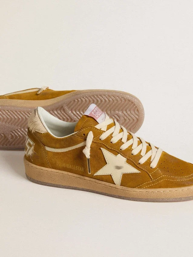 Ball Star da donna in pelle scamosciata con stella in pelle beige e linguetta sul tallone in pelle di pony