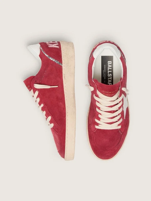 Ball Star da donna in pelle scamosciata rossa con stella in pelle bianca e linguetta sul tallone