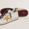 Ball Star da uomo in nappa bianca con stella e linguetta sul tallone in pelle gialla con stampa animalier