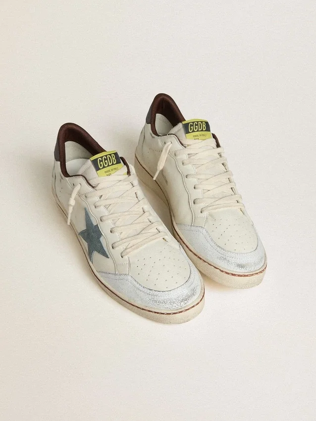 Ball Star da uomo in pelle bianca con stella in pelle scamosciata azzurra e linguetta sul tallone in nabuk marrone