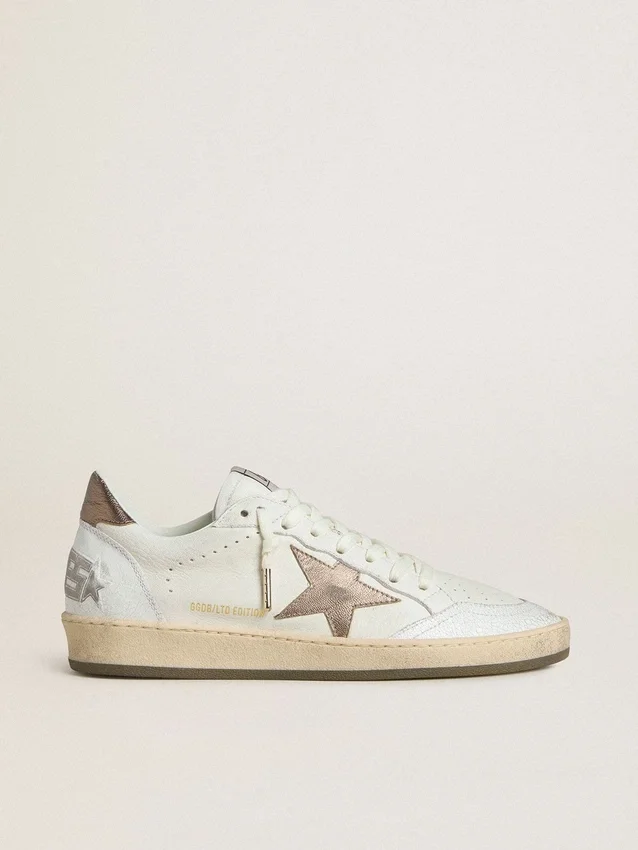 Ball Star da uomo in pelle nappa bianca con stella e linguetta sul tallone in pelle laminata color bronzo