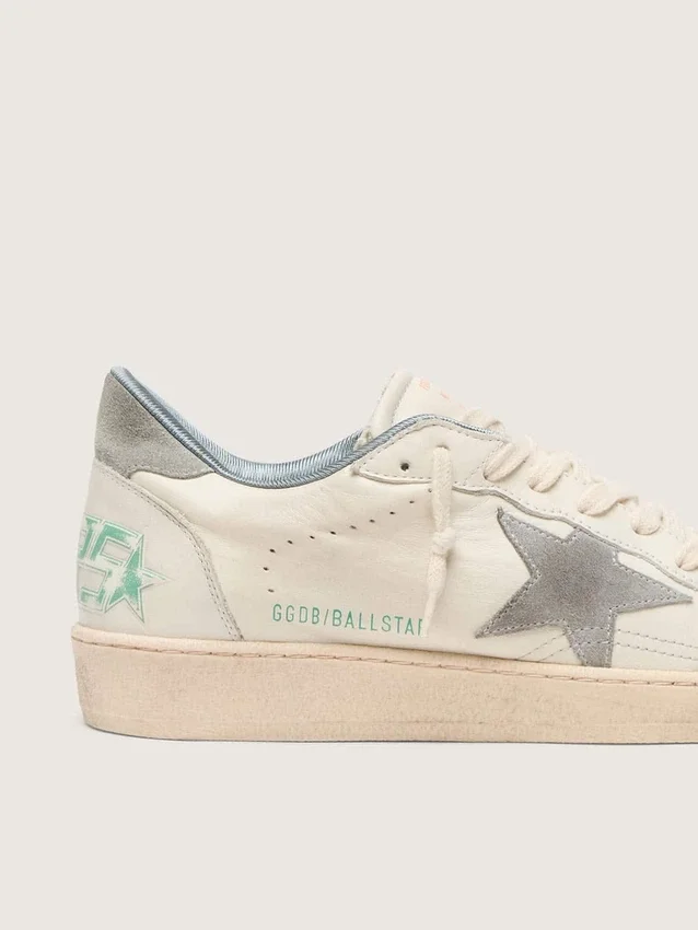 Ball Star in pelle nappa con stella e linguetta sul tallone in pelle scamosciata grigia