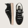 Ball Star in pelle scamosciata nera con stella bianca e cristalli Swarovski