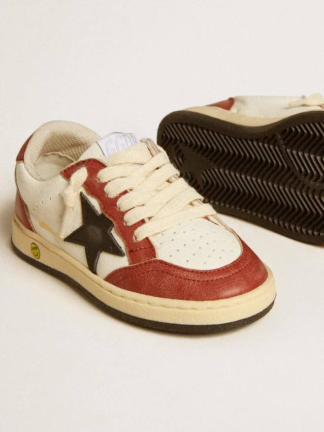 Ball Star Junior in nappa con stella nera e inserti in pelle rossa
