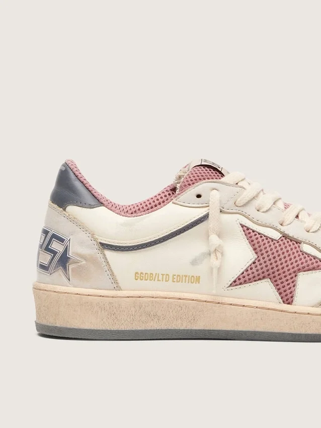 Ball Star LTD da donna in pelle beige con stella in rete rosa e linguetta sul tallone in pelle blu