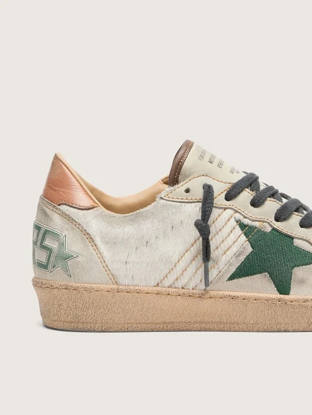 Ball Star LTD da uomo in pelle di pony bianca e pelle scamosciata grigia con stella verde