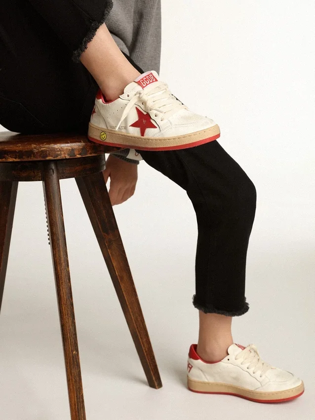 Ball Star Young in nappa con stella in pelle rossa e linguetta sul tallone