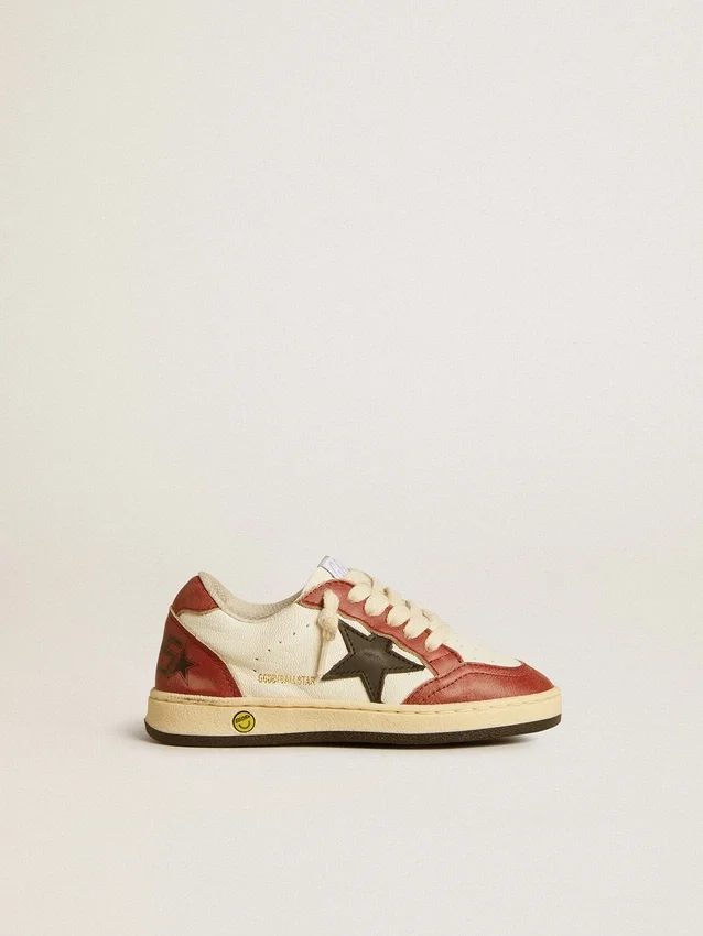 Ball Star Young in nappa con stella nera e inserti in pelle rossa