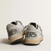 Ball Star Young in versione glitterata con inserti in pelle scamosciata grigio ghiaccio