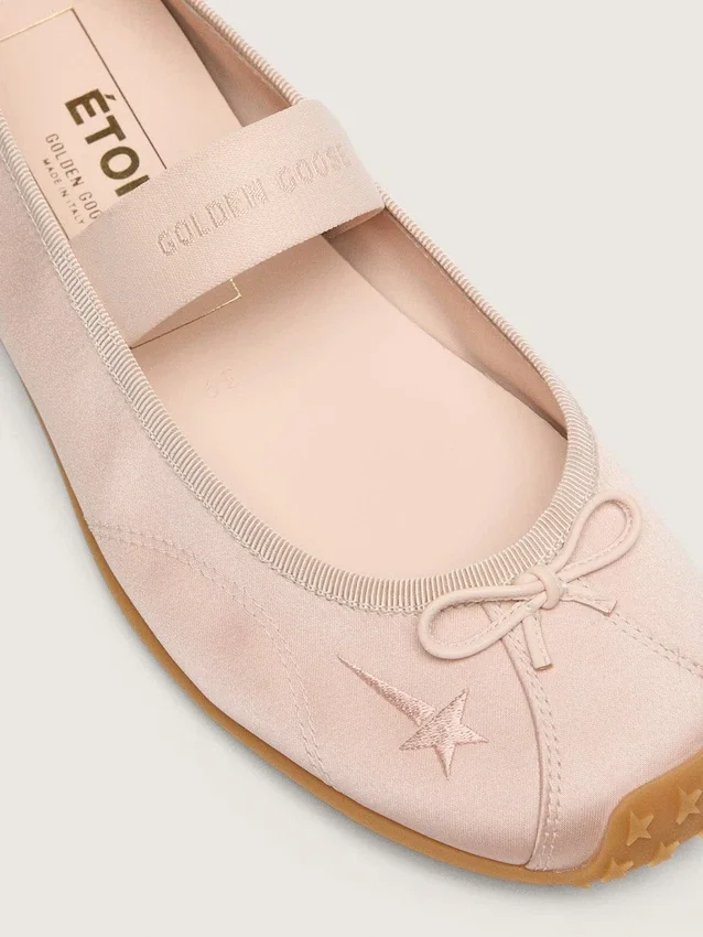 Ballerine Étoile in raso rosa cipria con stella ricamata rosa cipria e cinturino elastico
