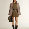 Blazer da donna doppiopetto in misto lana beige a motivo chevron