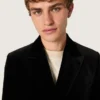 Blazer da uomo doppiopetto in velluto nero con revers in raso nero