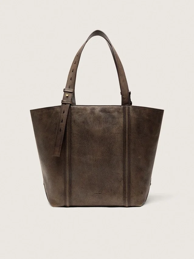 Borsa 24/7 East West in pelle marrone scuro effetto invecchiato