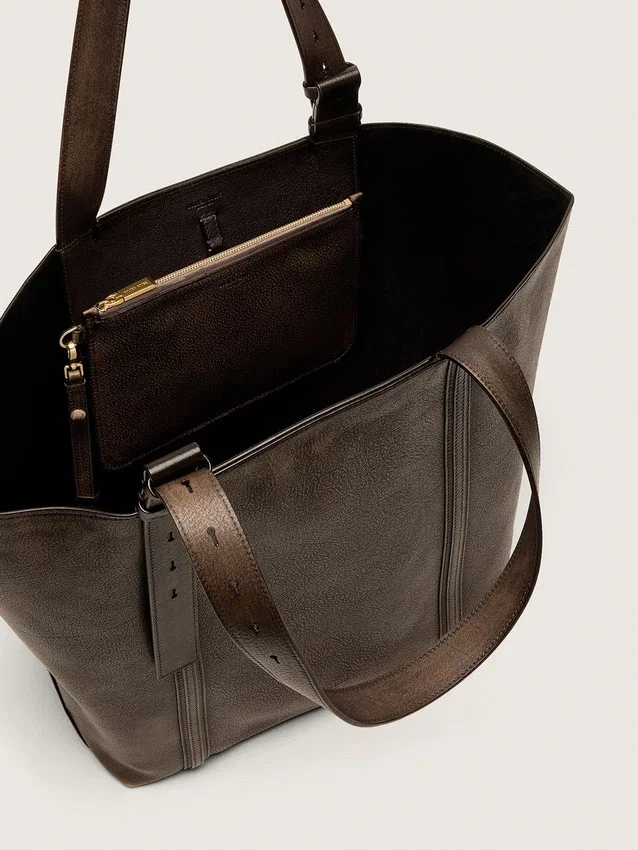Borsa 24/7 East West in pelle marrone scuro effetto invecchiato