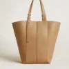 Borsa 24/7 North South in pelle color cappuccino con manici regolabili