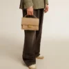Borsa Venezia in pelle beige a doghe con dettagli dorati