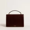 Borsa Venezia in pelle laminata marrone scuro con dettagli dorati