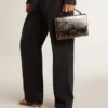 Borsa Venezia in pelle metallizzata grigio antracite con dettagli neri
