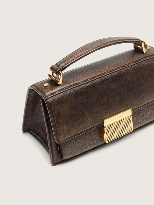 Borsa Venezia piccola in pelle marrone scuro con fibbia dorata