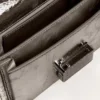 Borsa Venezia piccola in pelle metallizzata grigio antracite con dettagli neri