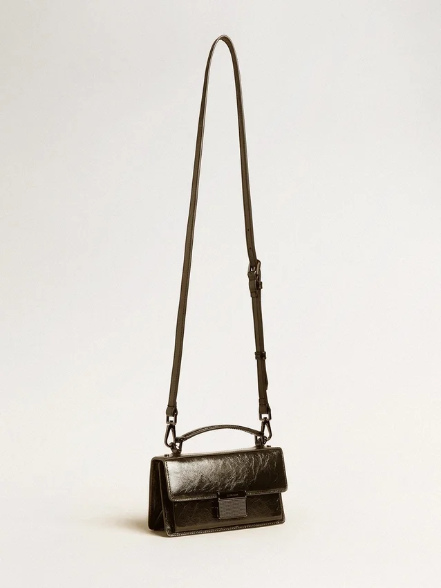 Borsa Venezia piccola in pelle nera metallizzata con dettagli neri