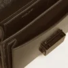 Borsa Venezia piccola in pelle nera metallizzata con dettagli neri