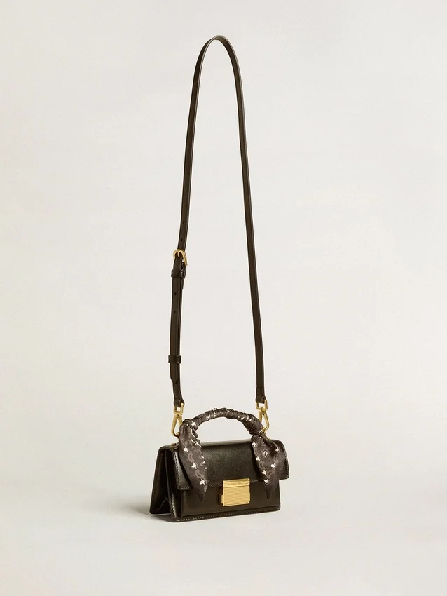 Borsa Venezia piccola in pelle nera rigata con foulard in seta