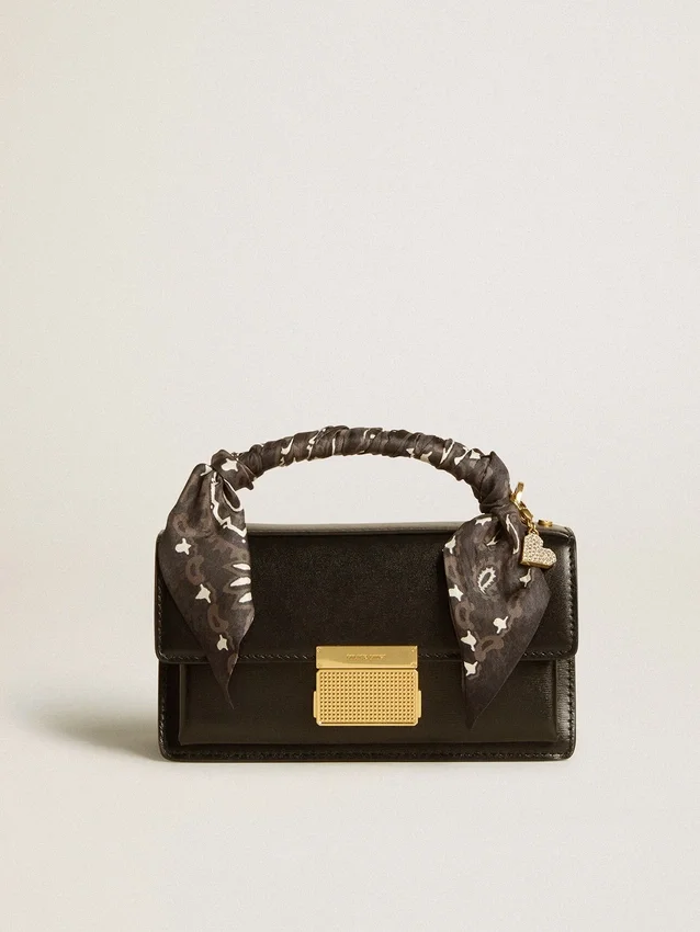 Borsa Venezia piccola in pelle nera rigata con foulard in seta e ciondolo