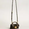 Borsa Venezia piccola in pelle nera rigata con foulard in seta e ciondolo