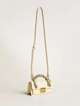 Borsa Venezia piccola in pelle rigida color burro con sciarpa intrecciata e doppio ciondolo
