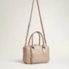 Borsa Vita in pelle color taupe con dettagli dorati