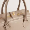 Borsa Vita in pelle color taupe con dettagli dorati