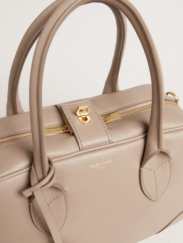 Borsa Vita in pelle color taupe con dettagli dorati