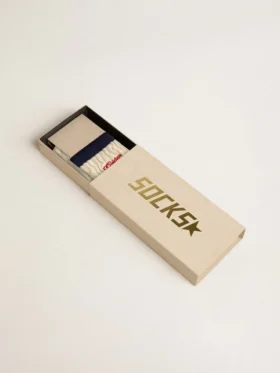Calzini a costine color crema con dettagli blu navy e logo rosso